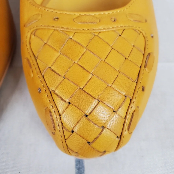Joy & Peace Leather Heels Yellow Pumps Lattice Detail Stacked Heels Size 37 - Picture 8 of 13